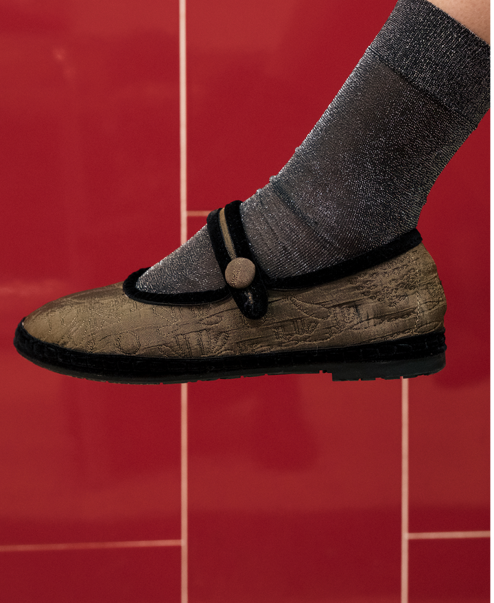 Mary Jane Himba X Flabelus